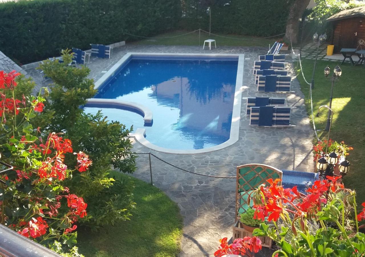 Albergo Montenerone Piobbico Kültér fotó